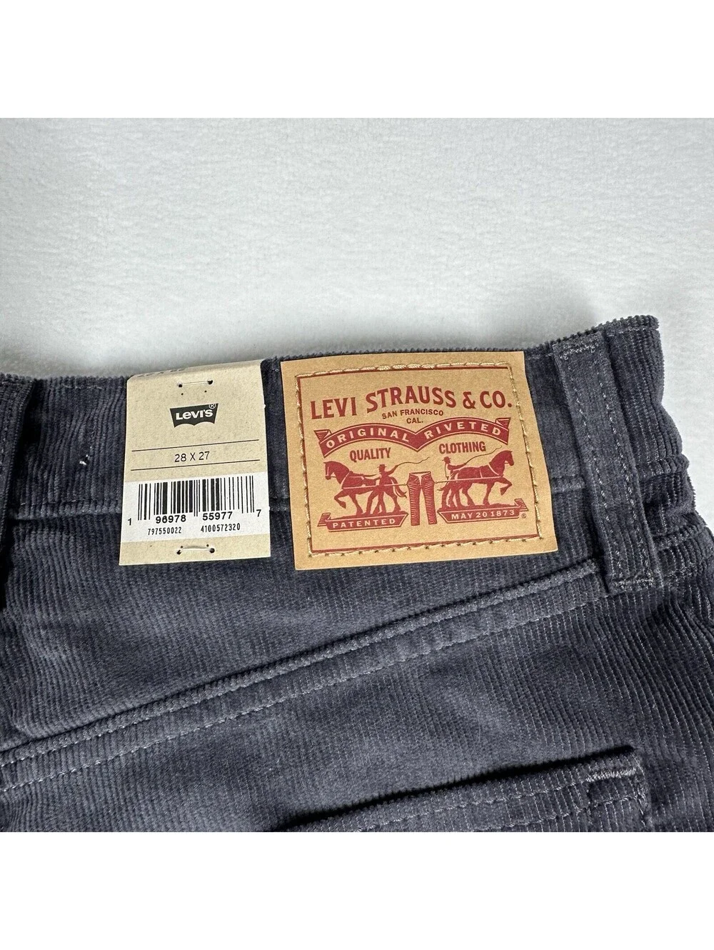 Levi's Ribcage Straight Ankle Corduroy Pants Grey Women's 28x27, NEW WITH TAGS